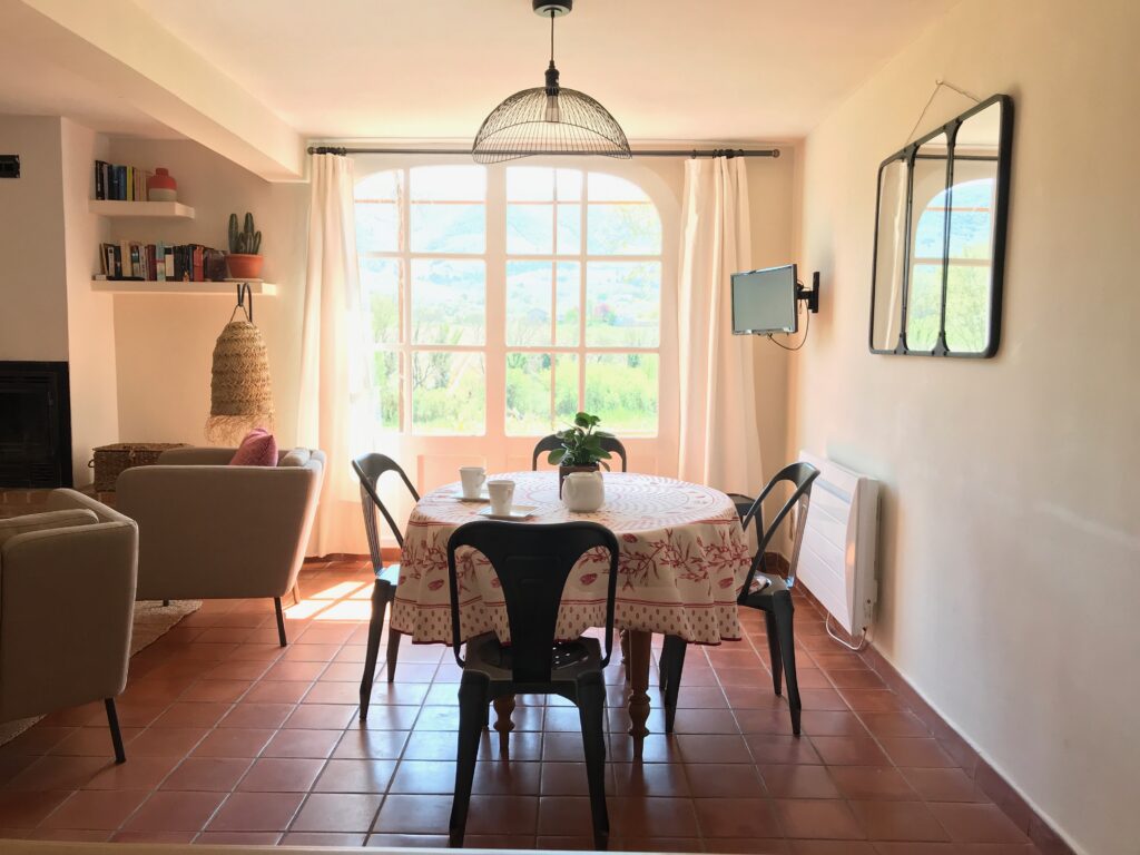 salle à manger Mas du Luberon