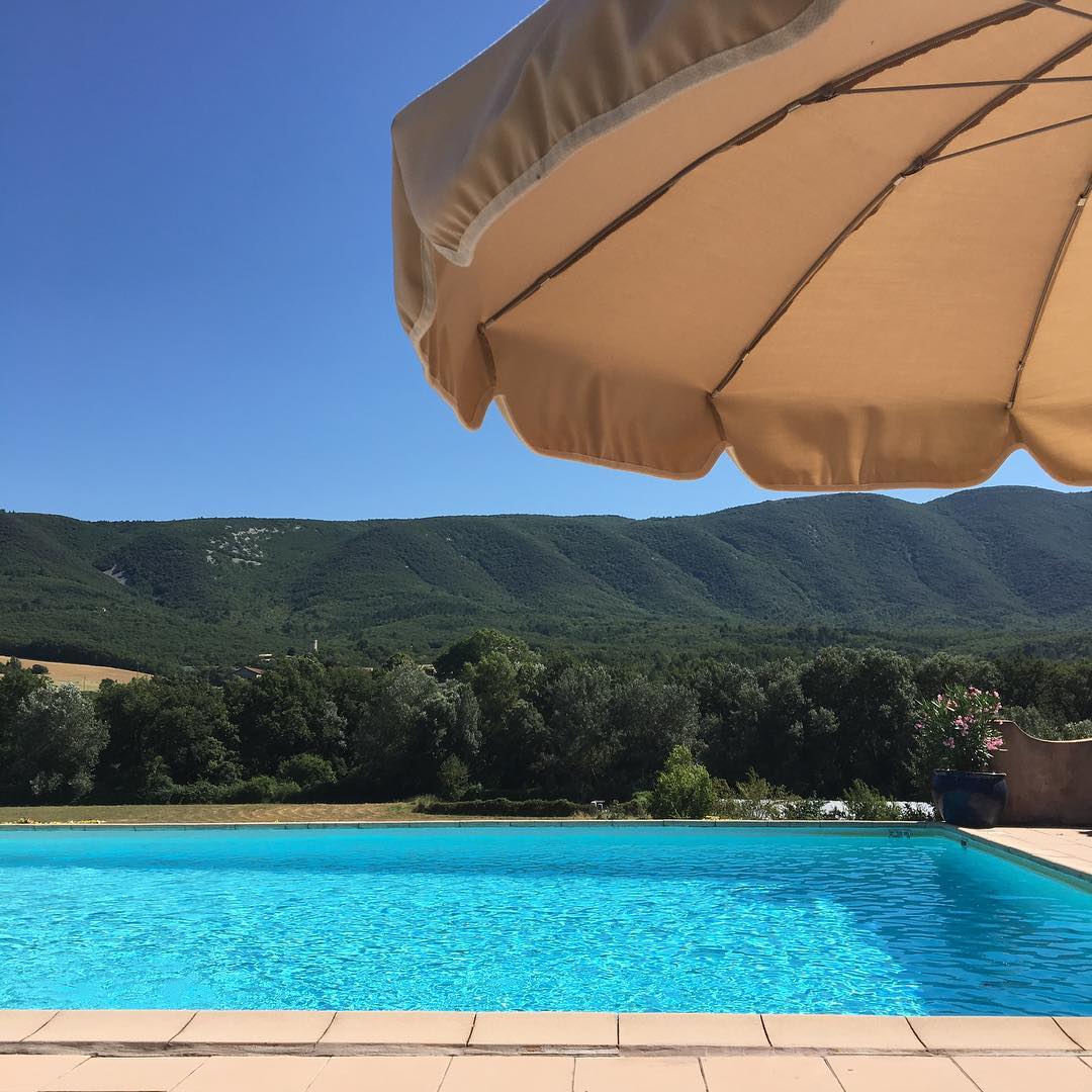 piscine domaine de la bastidonne