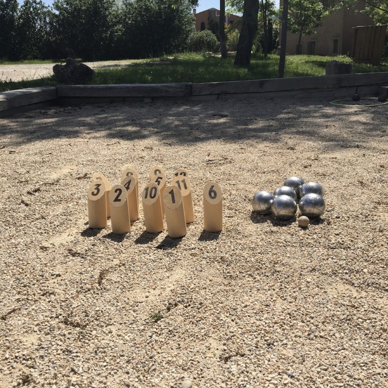 Terrain de pétanque au domaine de la Bastidonne